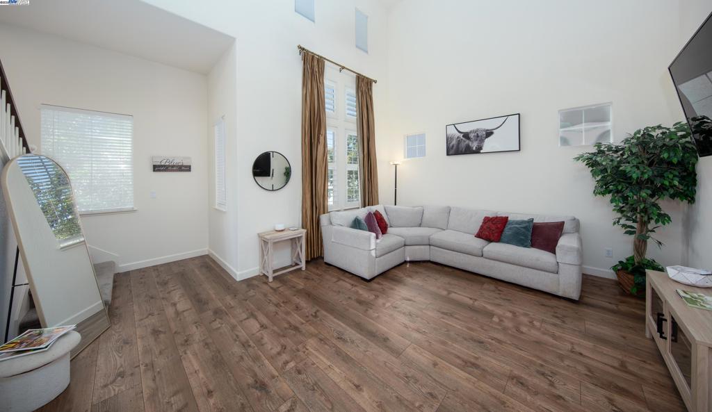 MUIRFIELD - Residential