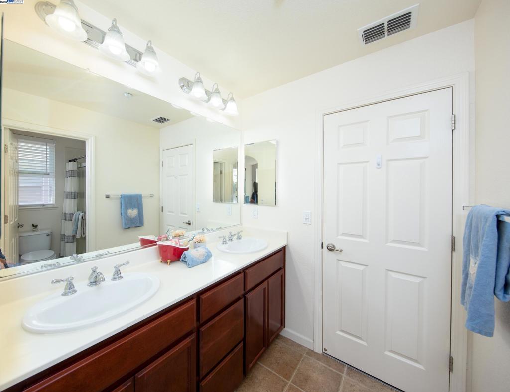 MUIRFIELD - Residential