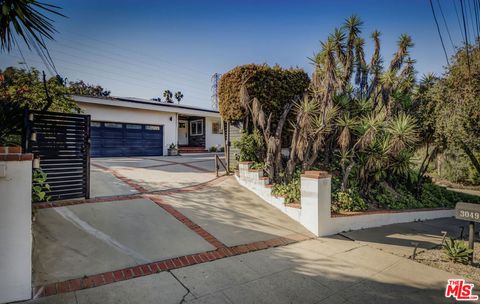 3049 Laurel Canyon Boulevard Studio City CA 91604
