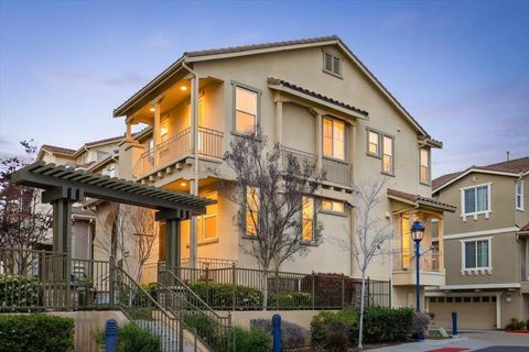 Photo of 917 Vida Larga Loop, Milpitas, CA 95035 (MLS # ML82037538)