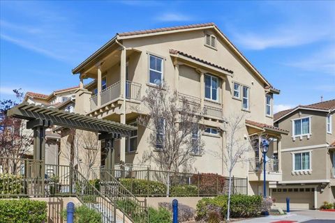 Tiny photo for 917 Vida Larga Loop, Milpitas, CA 95035 (MLS # ML82037538)