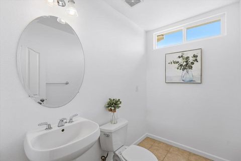 Tiny photo for 917 Vida Larga Loop, Milpitas, CA 95035 (MLS # ML82037538)