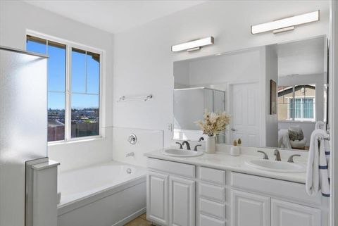 Tiny photo for 917 Vida Larga Loop, Milpitas, CA 95035 (MLS # ML82037538)