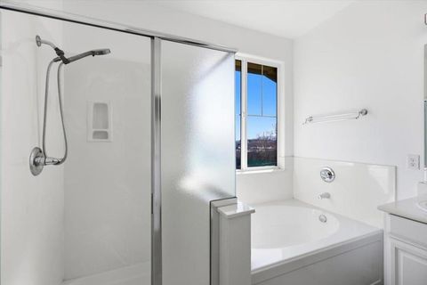 Tiny photo for 917 Vida Larga Loop, Milpitas, CA 95035 (MLS # ML82037538)