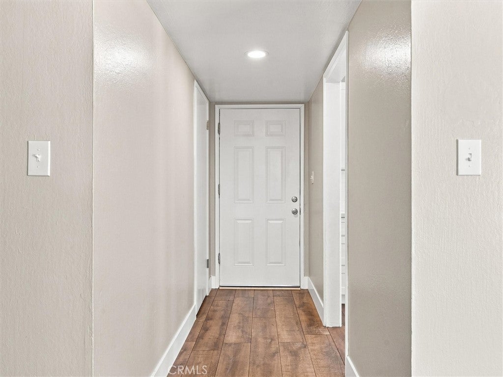 4668 N Bond