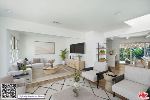 Photo of 5519 Shenandoah Avenue, Los Angeles, CA 90056 (MLS # 26660195)