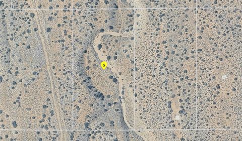 Photo of 0 Vacant Land, Lucerne Valley, CA 92356 (MLS # HD26049356)