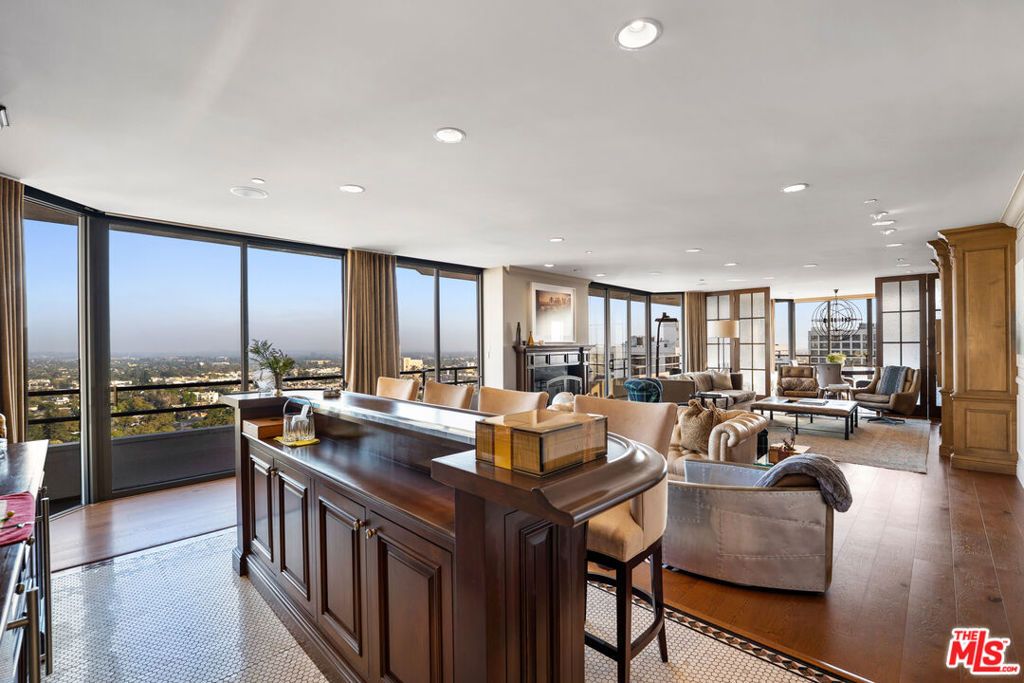 Photo of 10601 Wilshire Boulevard #1603, Los Angeles, CA 90024 (MLS # 25579037)