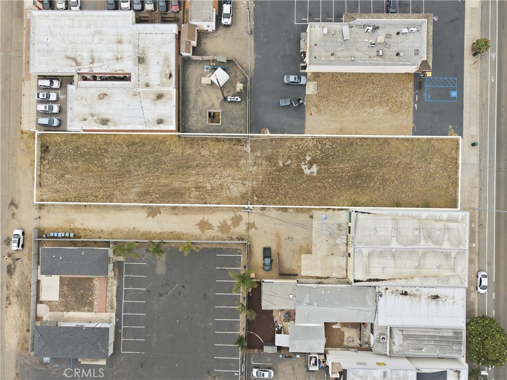 838 W Grand Ave