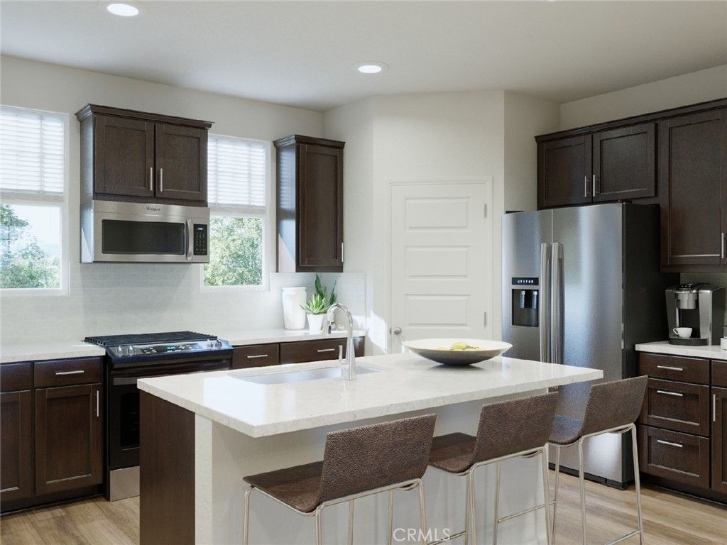 listing image 130725484694134388119