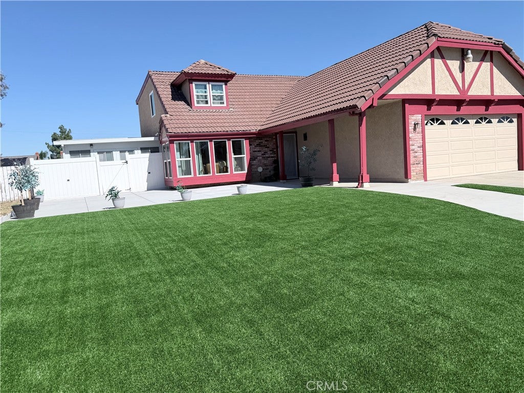 25676 San Lupe