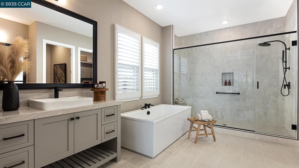 REGENCY - Residential