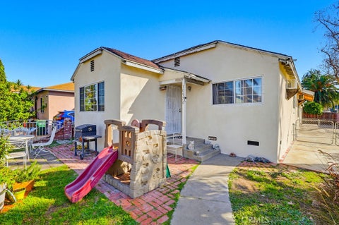 Photo of 10970 Ruth Ave, Lynwood, CA 90262 (MLS # PW26023546)