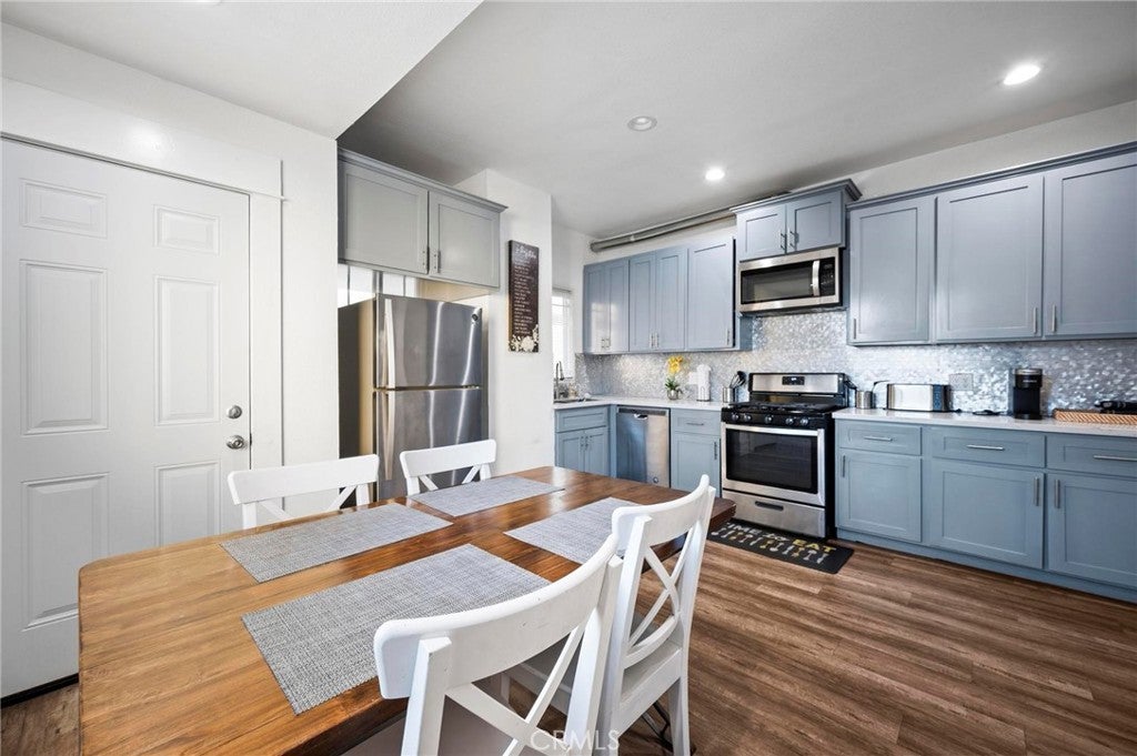 2970 W 11th