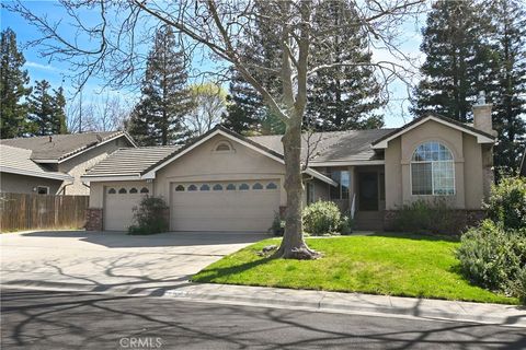 Photo of 457 Brookside Dr, Chico, CA 95928 (MLS # SN26059806)