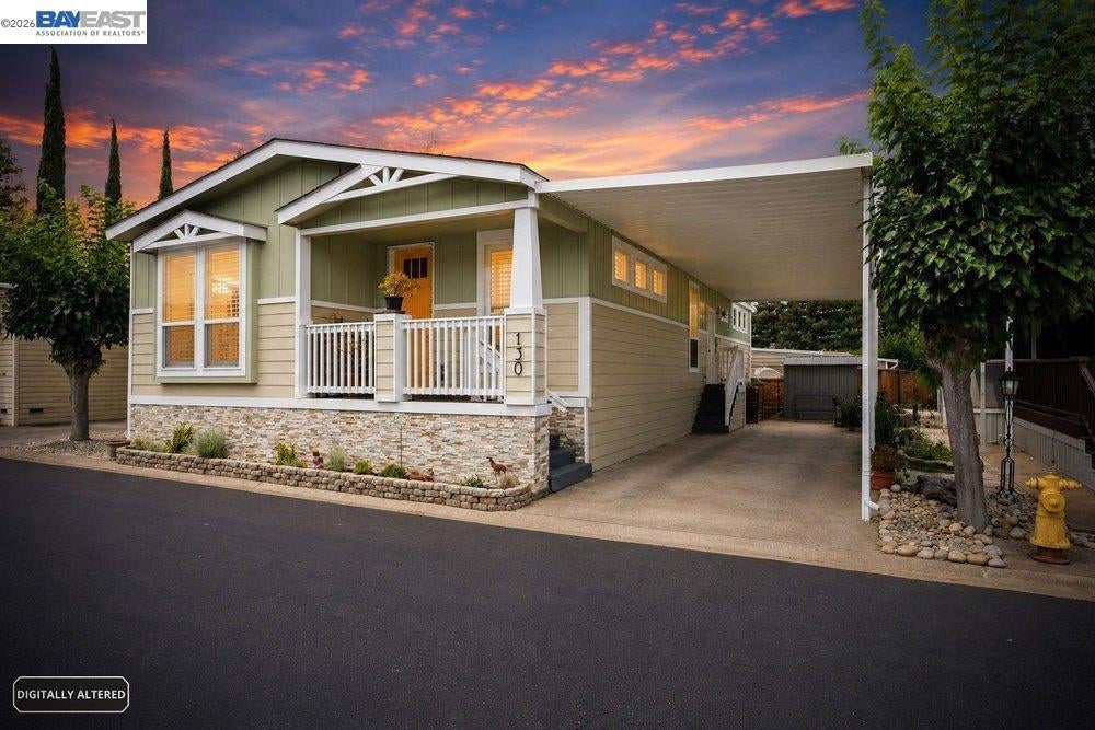 3231 Vineyard Ave.