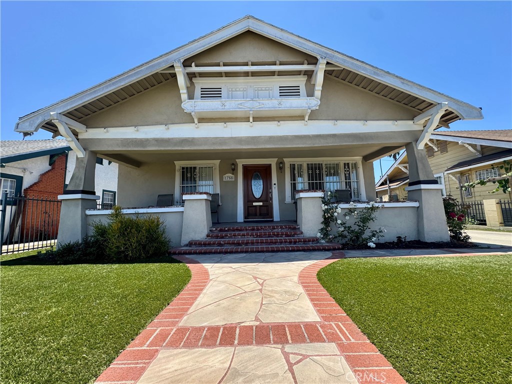 1758 W 51st Street