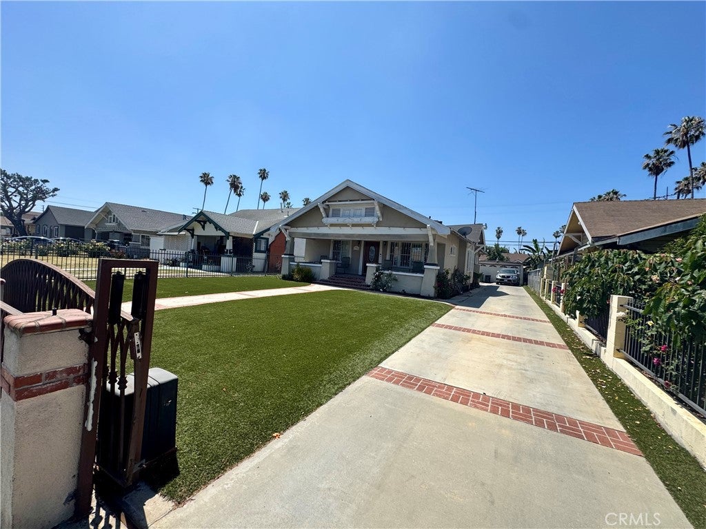 1758 W 51st Street
