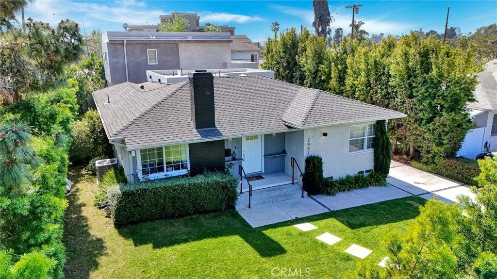 Photo of 2957 Midvale Ave, Los Angeles, CA 90064 (MLS # OC26065012)
