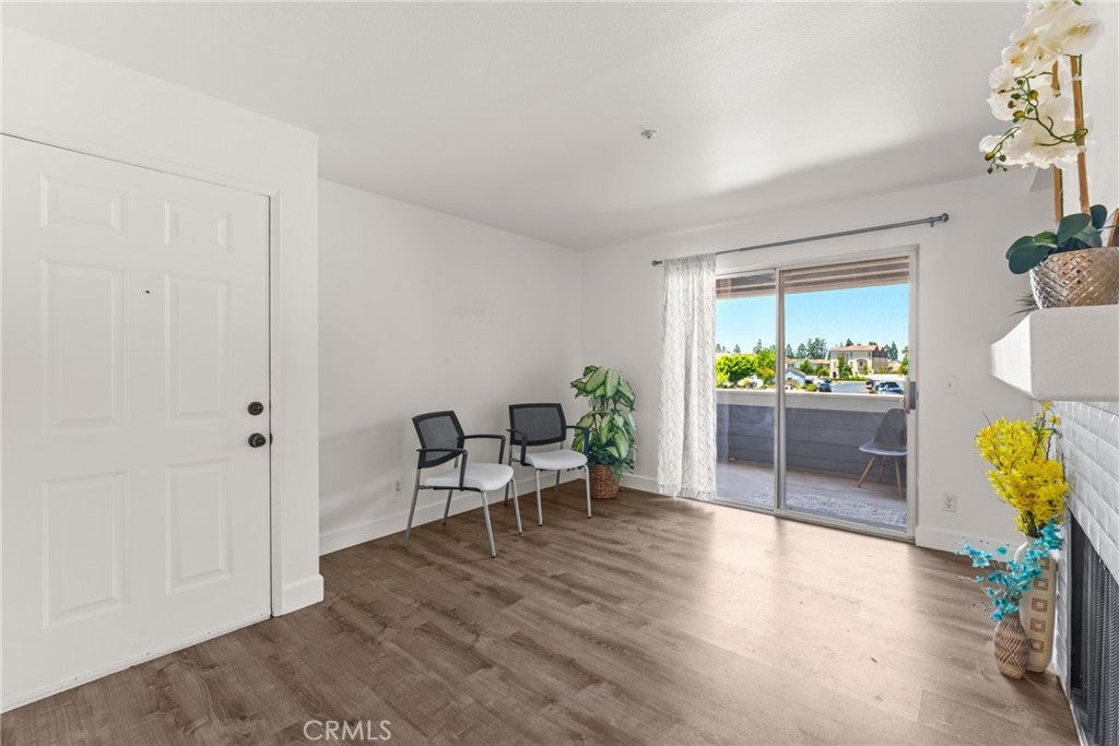 111 S Lakeview