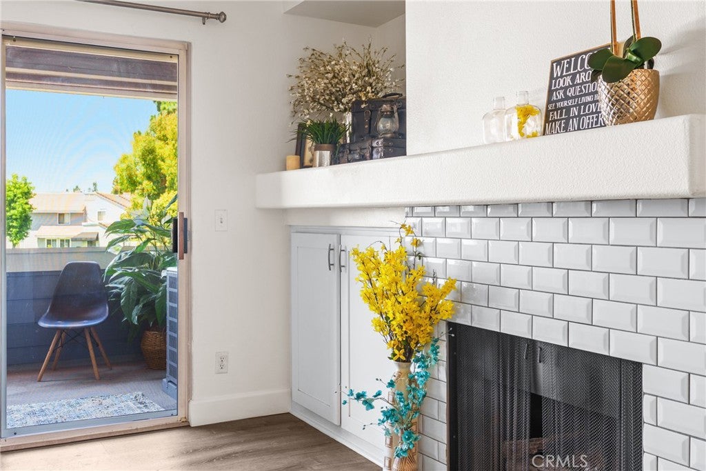 111 S Lakeview