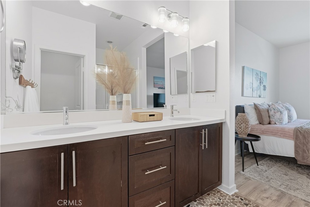 LYON VILLAS (SENVL) - Residential