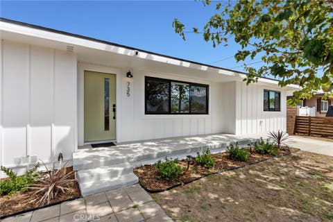 Photo of 735 E Wilson Street, Banning, CA 92220 (MLS # PW26179951)