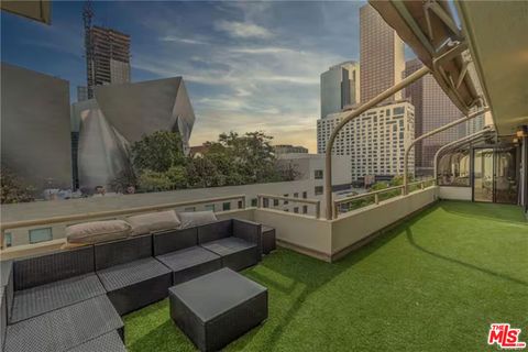 Photo of 121 S Hope Street #505, Los Angeles, CA 90012 (MLS # 25630627)