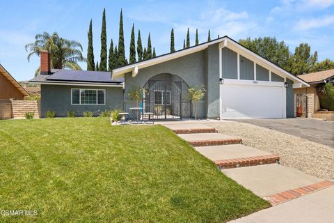 Photo of 5951 Serena Street, Simi Valley, CA 93063 (MLS # 226003256)