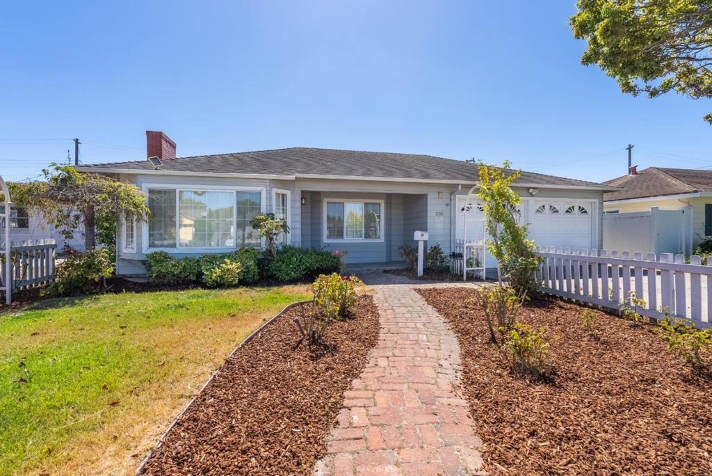 208 Angelus Drive
