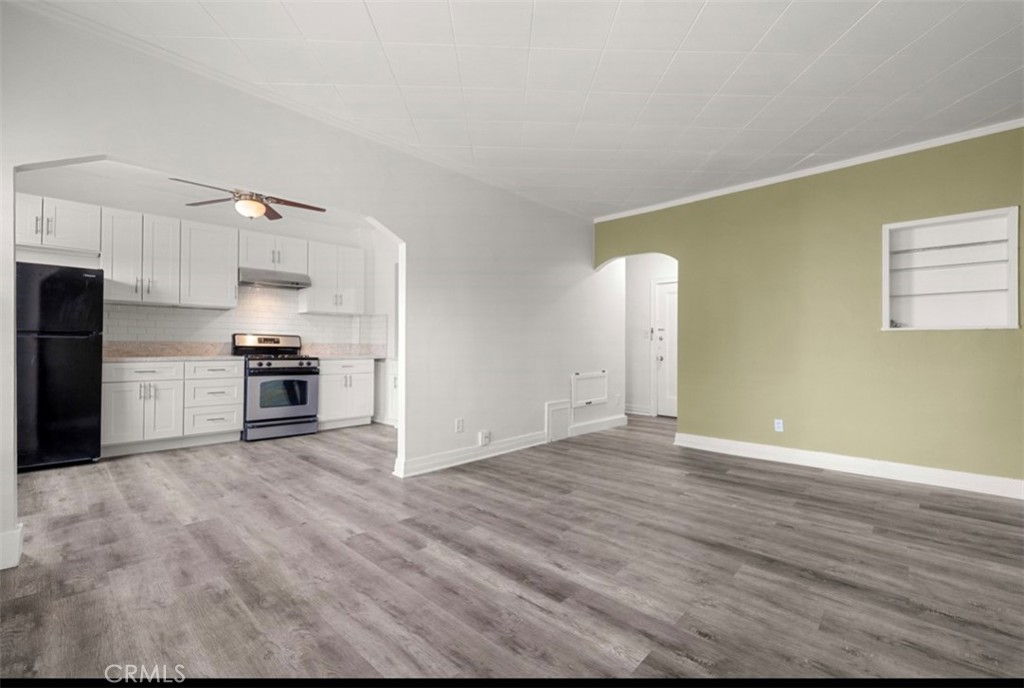2121 James M Wood Boulevard 221