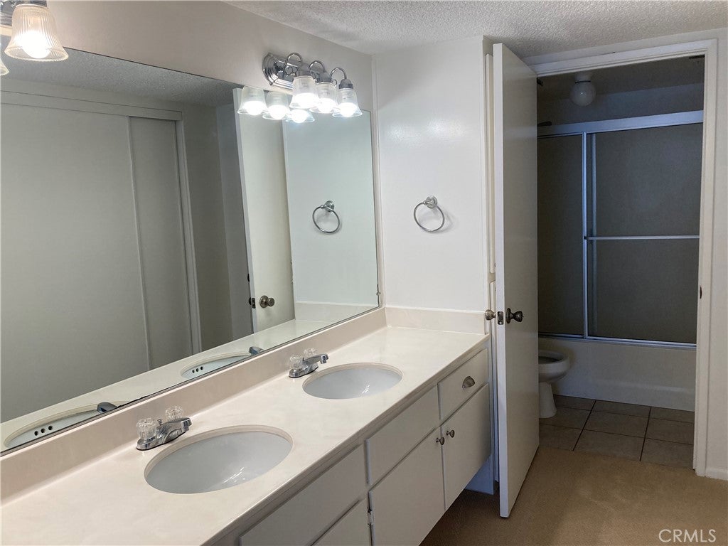 8505 Columbus Avenue 111