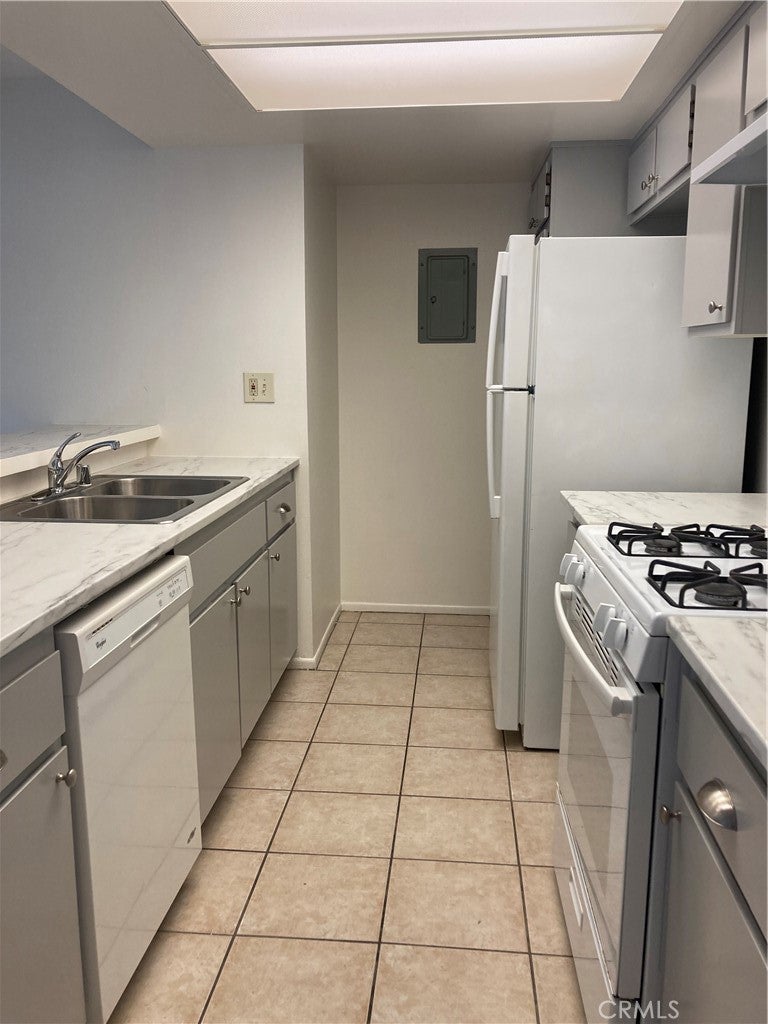 8505 Columbus Avenue 111
