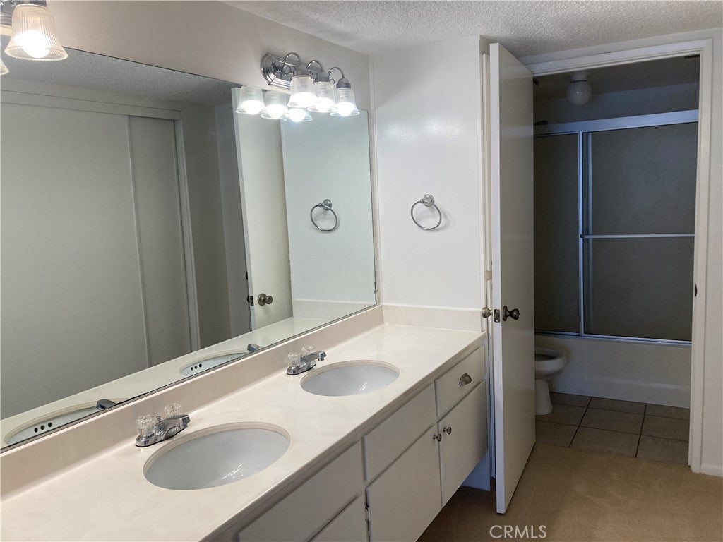 8505 Columbus Avenue 111