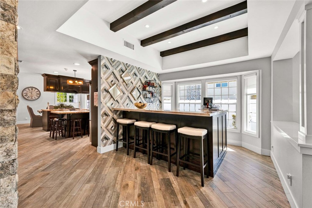 17525 Sunwest Circle