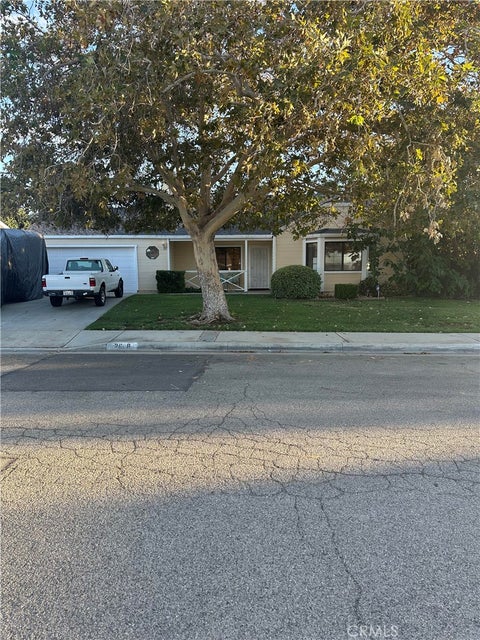 Photo of 2608 E Avenue R13, Palmdale, CA 93550 (MLS # SR26216490)
