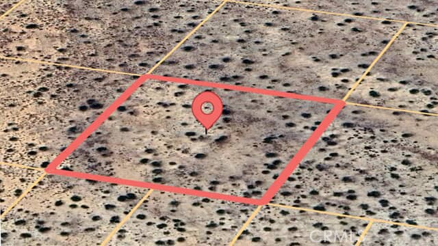 2.5-acre parcel located in the desert of California City. This land offers ample space and privacy, ideal for off-grid living or a custom build. This lot is perfect for buyers seeking a blank canvas to create their own private retreat.