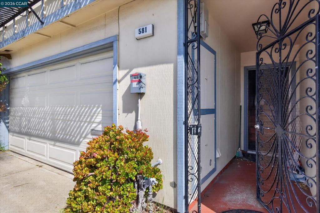 581 Price St