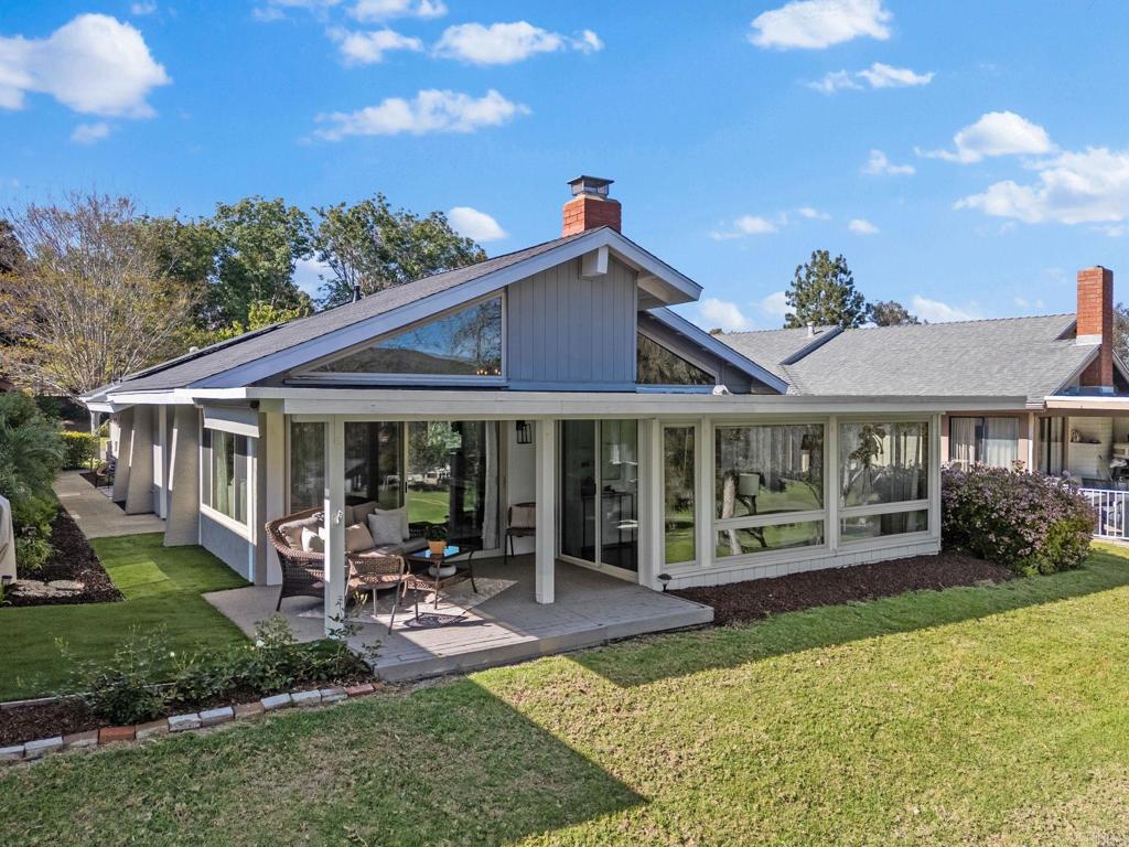 1247 La Casa Dr
