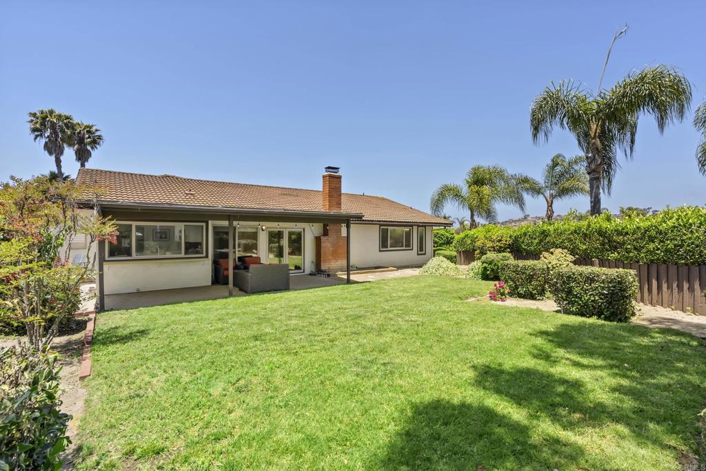 708 Santa Florencia
