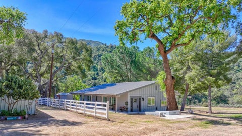 Photo of 47317 Arroyo Seco Road, Greenfield, CA 93927 (MLS # ML82049632)