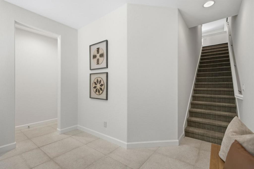 588 Santa Rosalia Terrace