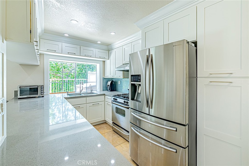 13184 Spire Circle