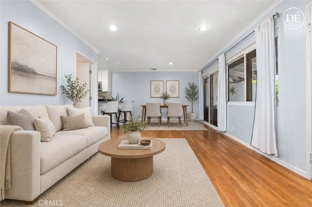 4252 fair Avenue 22
