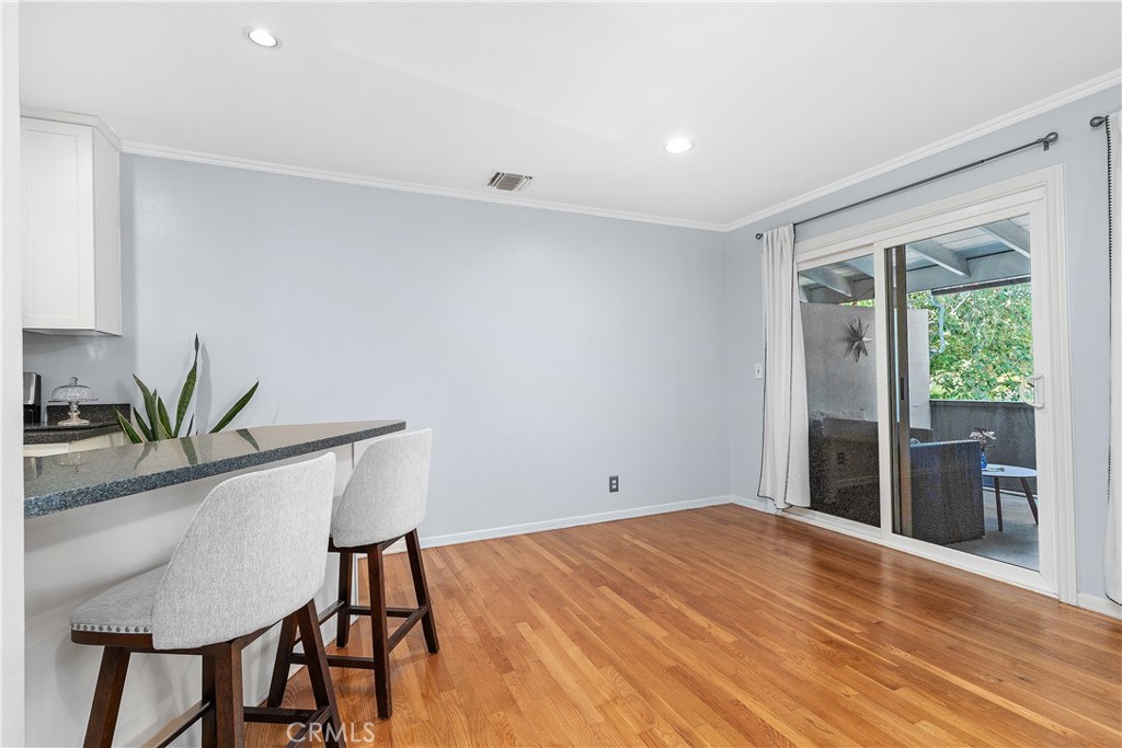 4252 fair Avenue 22