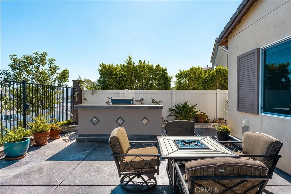 Corona, California 92883, United States, 3 Bedrooms Bedrooms, ,2 BathroomsBathrooms,Residential,Active,217118