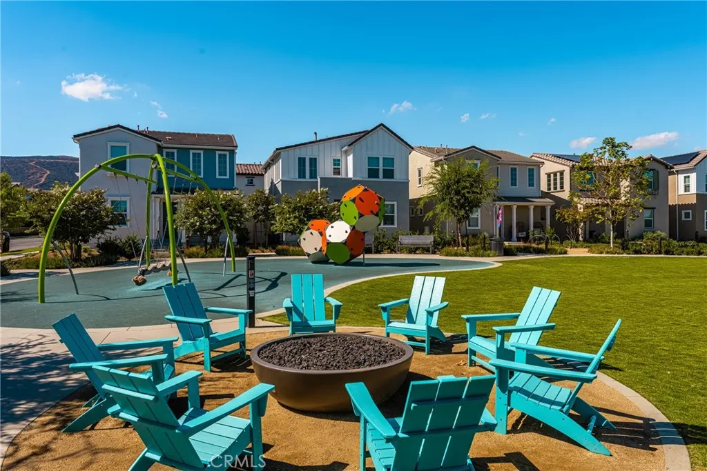 Corona, California 92883, United States, 3 Bedrooms Bedrooms, ,2 BathroomsBathrooms,Residential,Active,217118