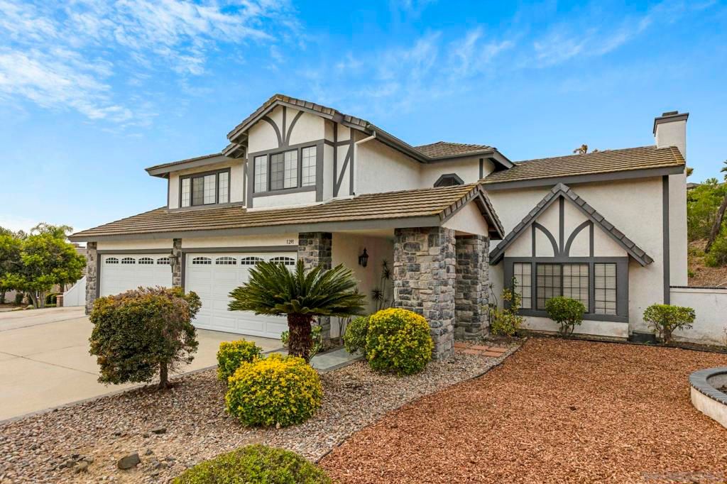 Photo of 1291 Dexter Pl, Escondido, CA 92029 (MLS # 260009158SD)