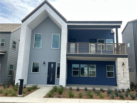 27339 Creekwood Lane Valencia CA 91381