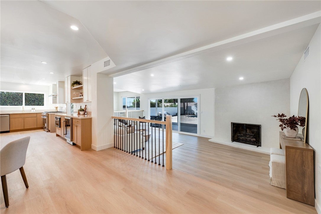 1629 Sumner